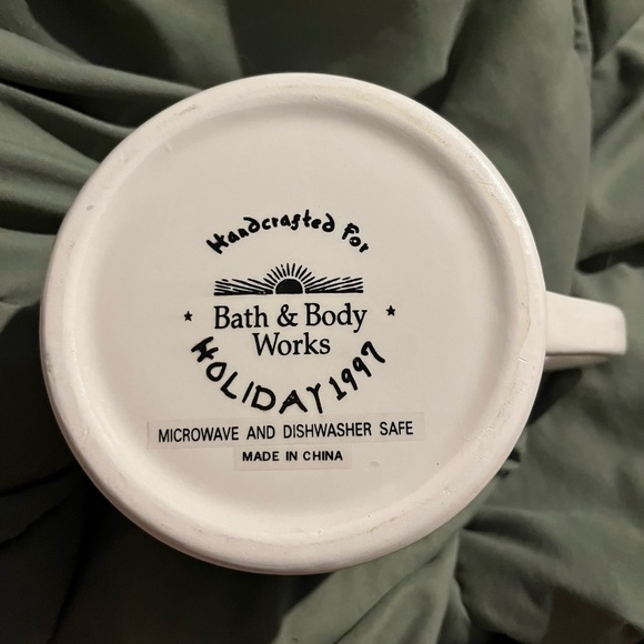 Bath & Body Works Vintage mug - Picture 5 of 11